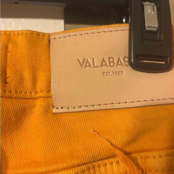 Valabasis Jeans *Exclusive Piece** - Picture 4 of 4